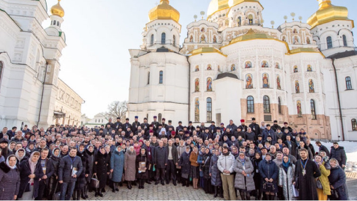 Церковь собрание верующих